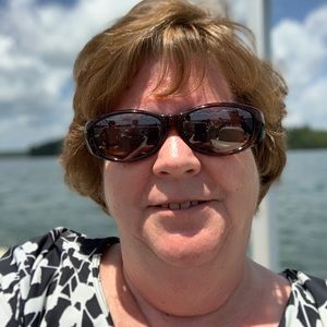 Meet your Posher, Priscilla